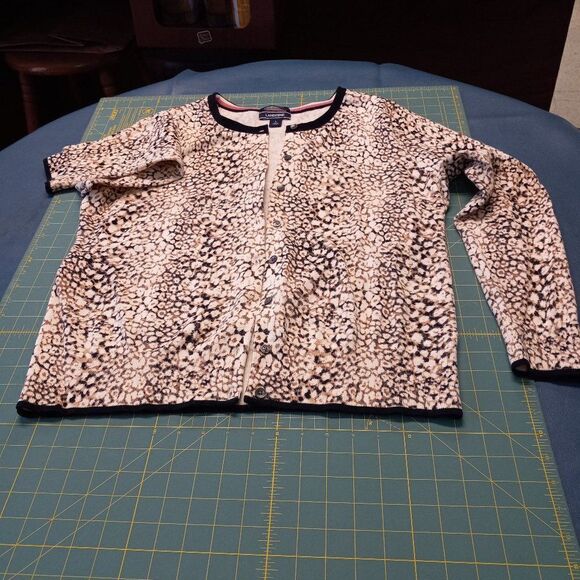 Lands' End Leopard Print Black Border Women's L Long Sleeve Cardigan Granny Chic - Picture 1 of 6